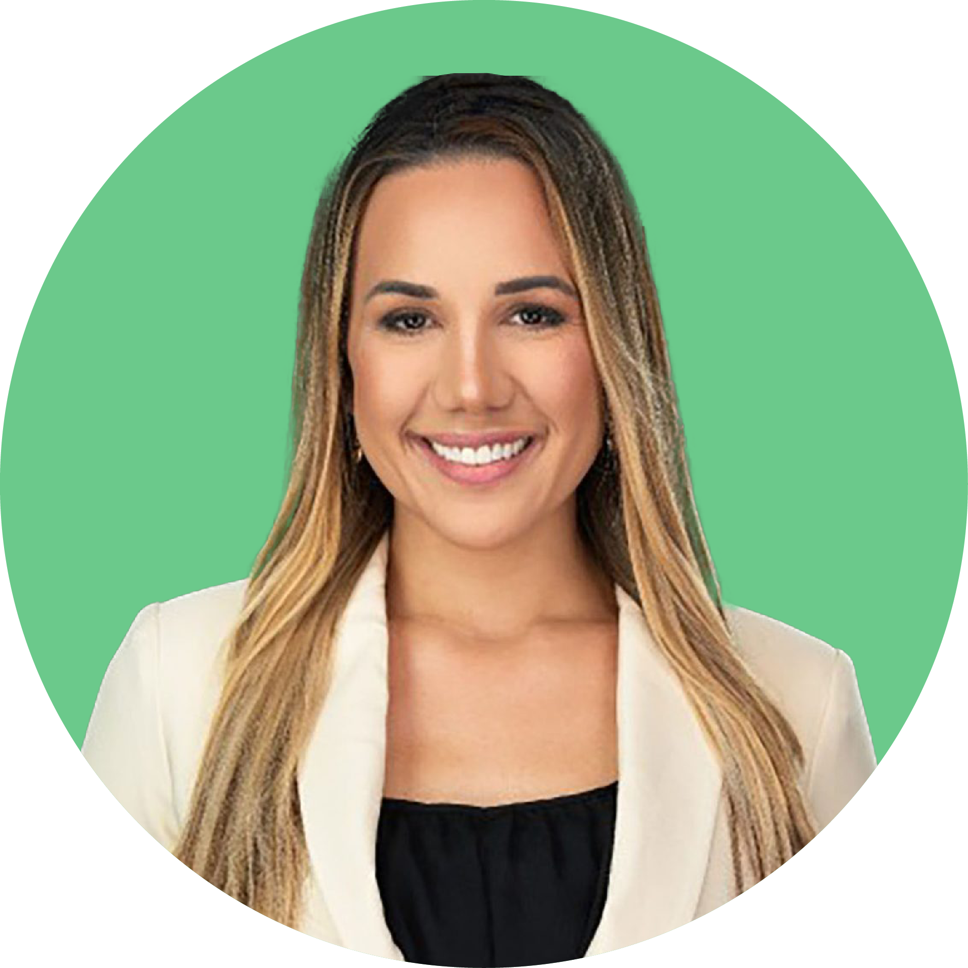 Sasha Valdes headshot